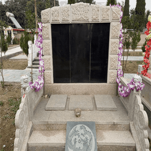 郑州市民公墓邙山墓园传统立碑