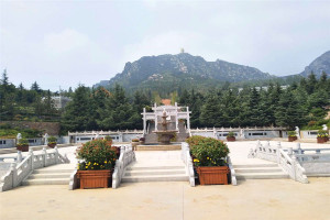 郑州市新郑市始祖山陵园园区景观图