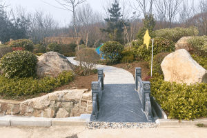 莲花山人文纪念公园景观图