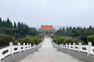 皇帝岭陵园景观图
